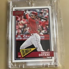 Shohei Ohtani 2018 Panini Chronicles Rookie Card MLB Baseball Parallel Insert