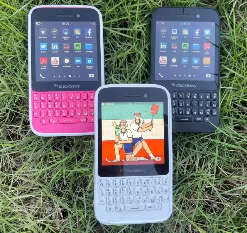 95% NUEVO Blackberry Q5 4G LTE 8GB ROM QWERTY Teclado BlackBerryOS Teléfono Inteligente Foto 2 de 4