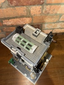 LEGO Creator Expert: Brick Bank (10251) Modular Buildings &mdash; Retired