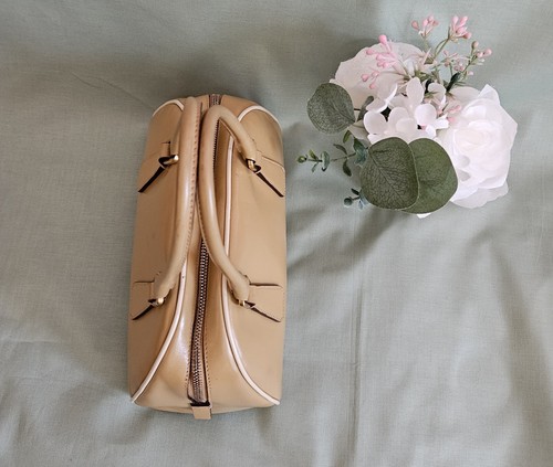 Women's Prada High-End Tan Leather Handbag (LIMITED EDITION) - Picture 5 of 17