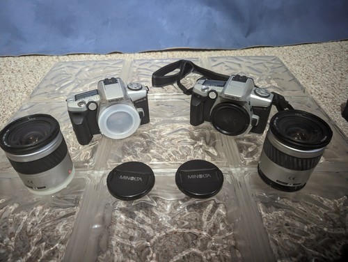 Minolta Maxxum 5 35mm SLR Film Cameras With 28-80mm Lens 3.5-5.6