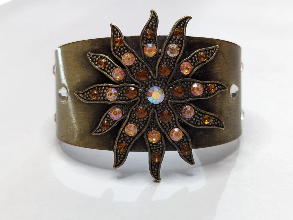 Bracelete de bronze celestial estrela strass sol explosão solar 2,25" de largura - Imagem 3 de 4