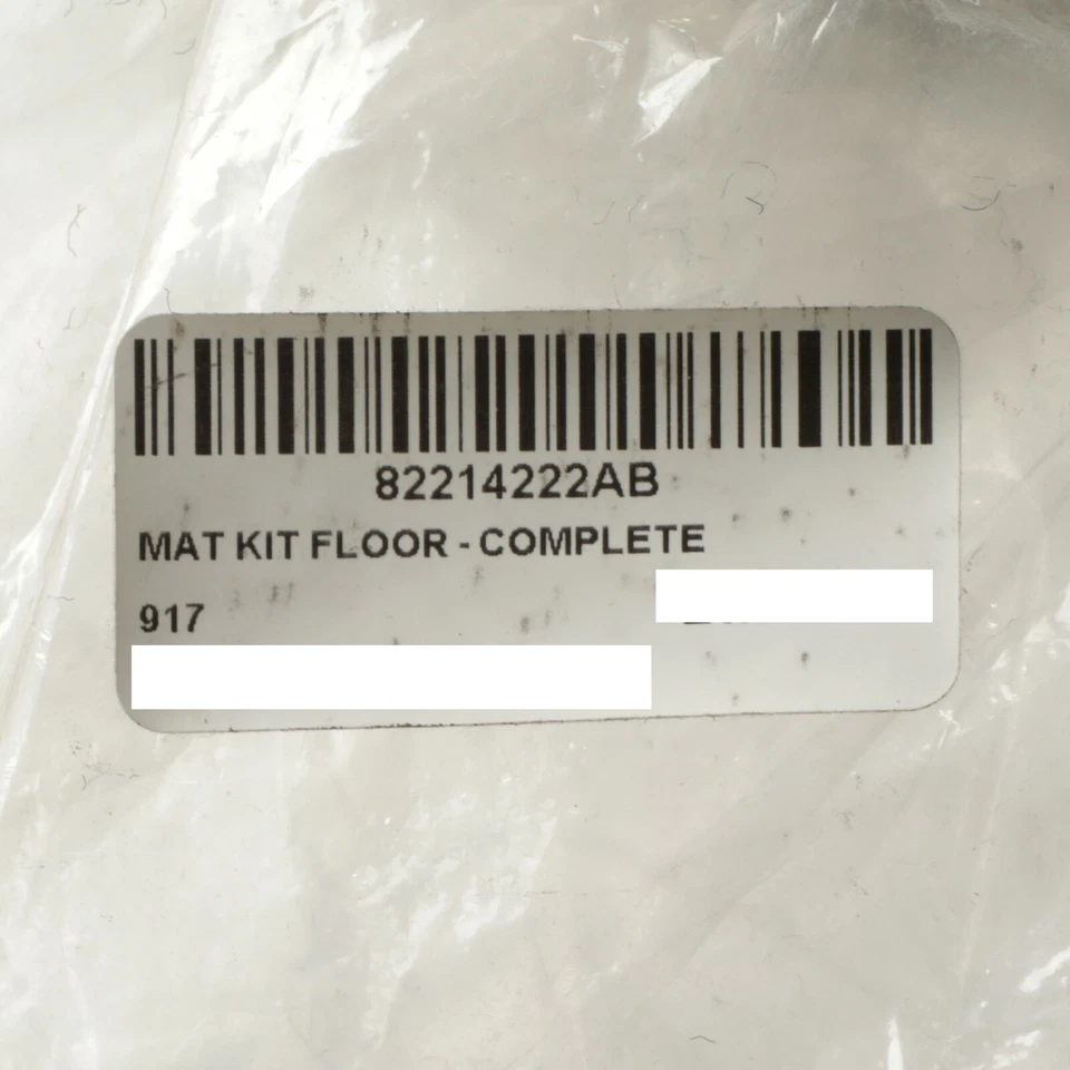 2015-2017 CHRYSLER 200 PREMIUM CARPET FLOOR MATS SET OEM MOPAR GENUINE BRAND NEW - Imagem 3 de 3