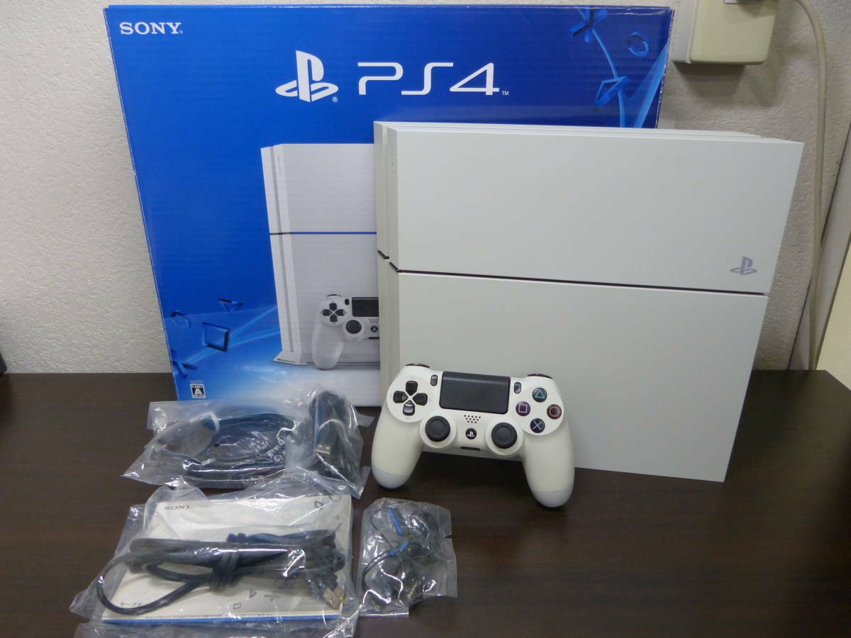 PlayStation4本体　CHU-1200A Glacier White