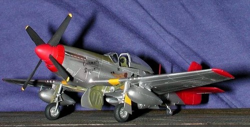 1/72 North American P-51D Mustang Tamiya 60749 Plastic Model kit - Picture 9 of 19