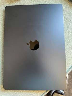 2026 Apple MacBook Air 13-inch M5 Chip 16GB RAM 512GB SSD Midnight MDHE4LL/A