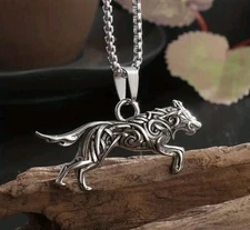 VIKING NORSE CELTIC RUNNING WOLF QUALITY NECKLACE PENDANT 