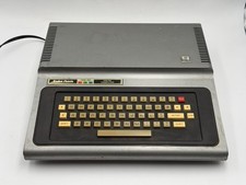 TRS-80 Color Computer Model 26-3003 32k RAM Vintage Powers On Boots