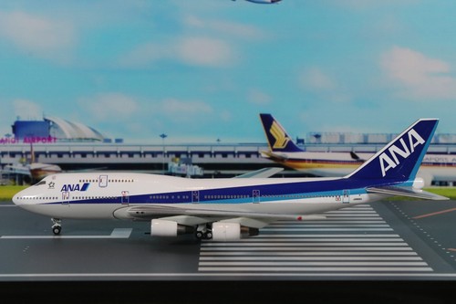 1:400 ANA B 747-400