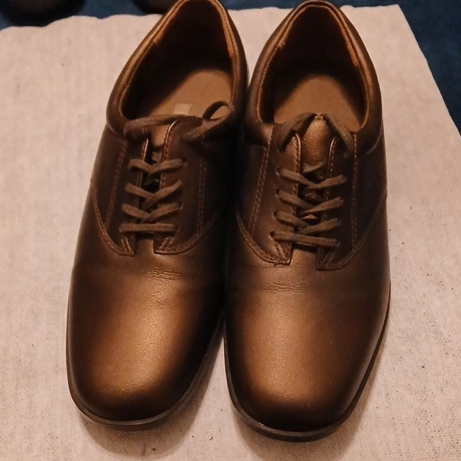 Easy Spirit Oxford Leather Upper Comfort Shoes for Women for  display picture 1