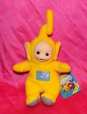 NWT 1998 Teletubbies Laa Laa Plush Doll Toy Eden Gift Red Beanie