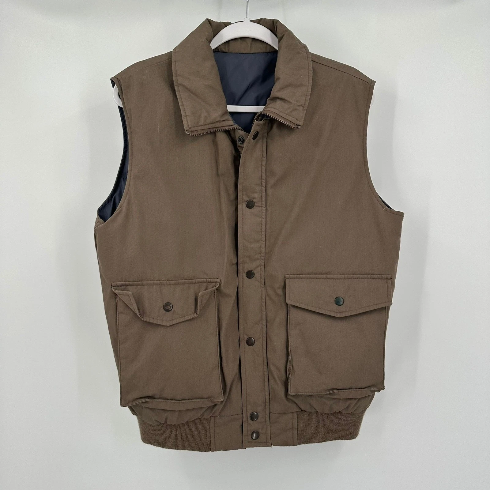 Mens Down Filled Outdoor Vest Size M Vintage Workwear Rugged Utility Heritage