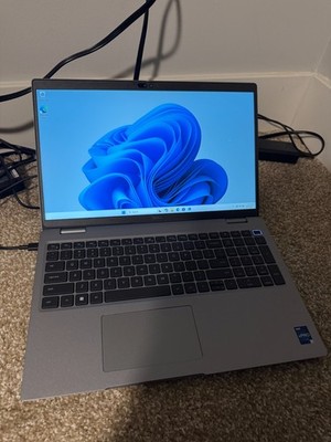Dell Latitude 5540 15.6'' i7-1365U 1.8GHz 16GB RAM 512GB SSD