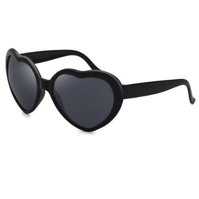 Lustige und kreative Partybrille mit dynamischen Herzmustern und Farben