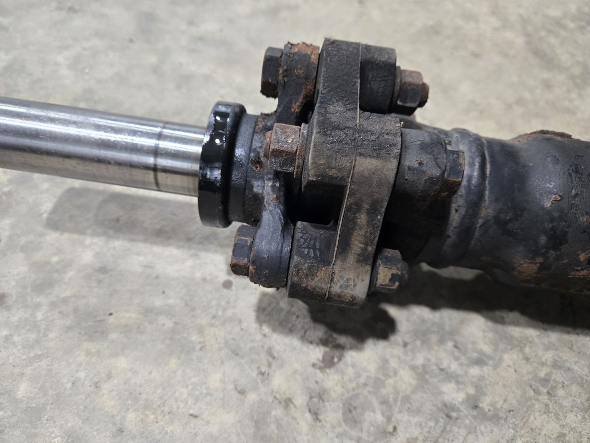 89-94 Nissan 240sx Driveshaft - Manual 5 Speed Transmission NON