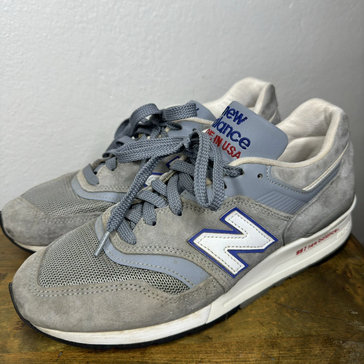 New balance sales 997 suede sneakers