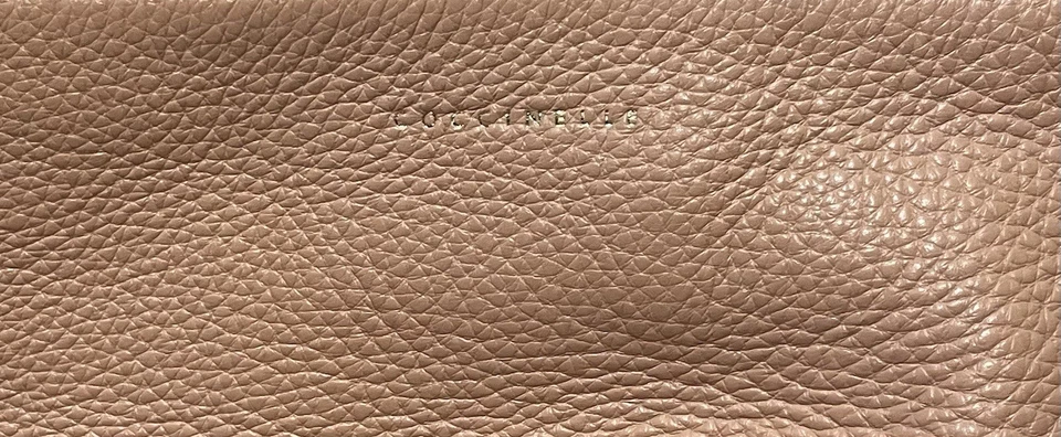 COCCINELLE - ITALIAN LEATHER -LARGE SHELL PINK CLUTCH/ POCKET -RRP £ 98 -NEW - Image 4 of 4