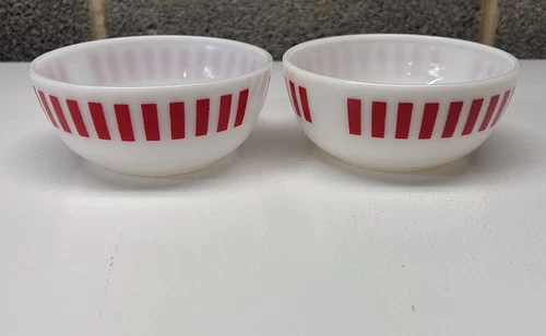 2 Vintage Hazel Atlas Red Candy Stripe Cereal Bowls 4 7/8" Diameter Milk Glass