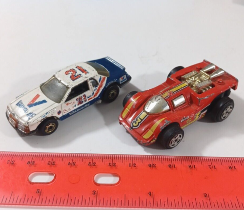 Hot Wheels 1983 Ford Thunderbird Stocker & X-V Racers 1985 Red STP #3 Racer