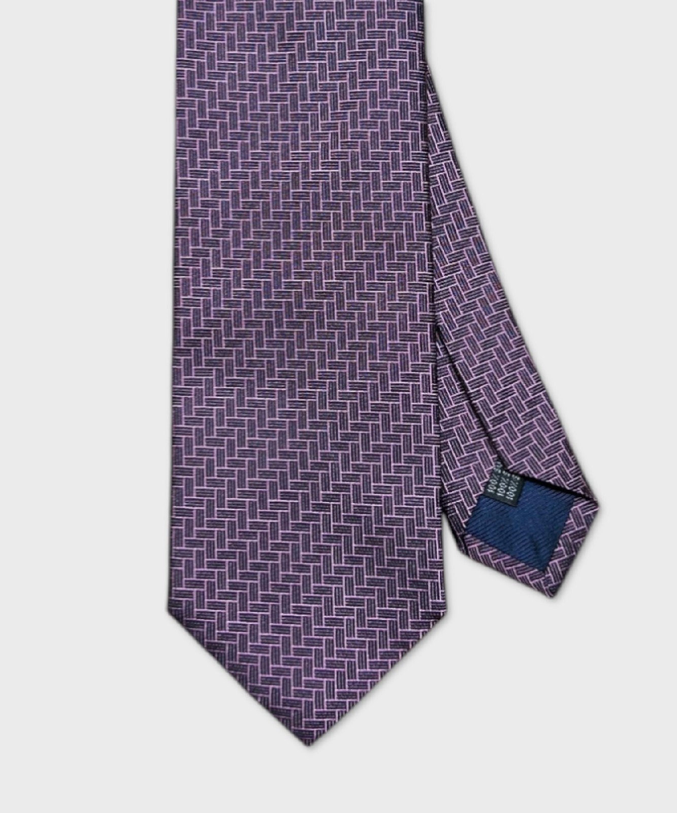 Жаккардовая ткань с эффектом потертости и Зейденкраватта Flieder Fischgrt 3ШТ25B121S 36090₽