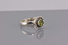 Sterling Silver Cable Twist Round Bezel Green Peridot Band Ring 925 Sz: 7