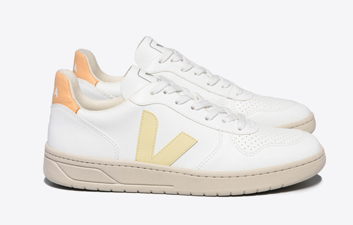 Veja V-10 CWL Women's Size 7 Sneakers White/Sun/Peach Vegan Leather  NEW