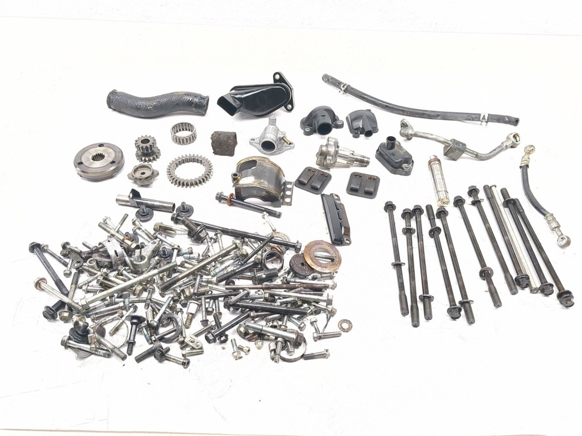 08-20 Suzuki Hayabusa GSX1300R Engine Motor Hardware Bolt Sprocket