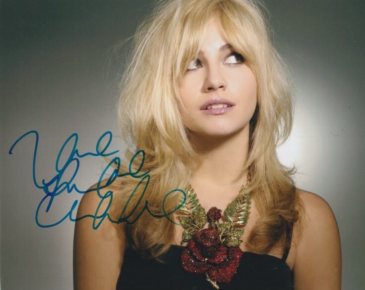 セール中…ピクシー・ロット直筆サイン入り超特大写真… Pixie Lott セール中…ピクシー・ロット直筆サイン入り超特大写真… Pixie Lott