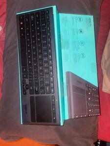 Clavier Sans Fil Logitech K830 Rétroéclairé Avec Pavé Tactile - Connexion Bluetooth/USB - Neuf Scellé