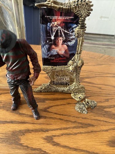 Figura de acción Freddy Krueger Maniacs Nightmare Elm Street 2001 McFarlane Toys - Imagen 5 de 7