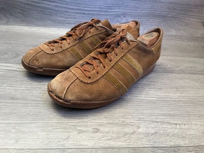 Vintage 80's Adidas tobacco brown suede low top sneakers, made in france sz  9