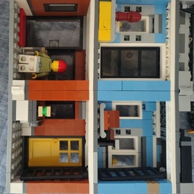 Lego Creator Corner Deli 31050 missing 1 fig 
