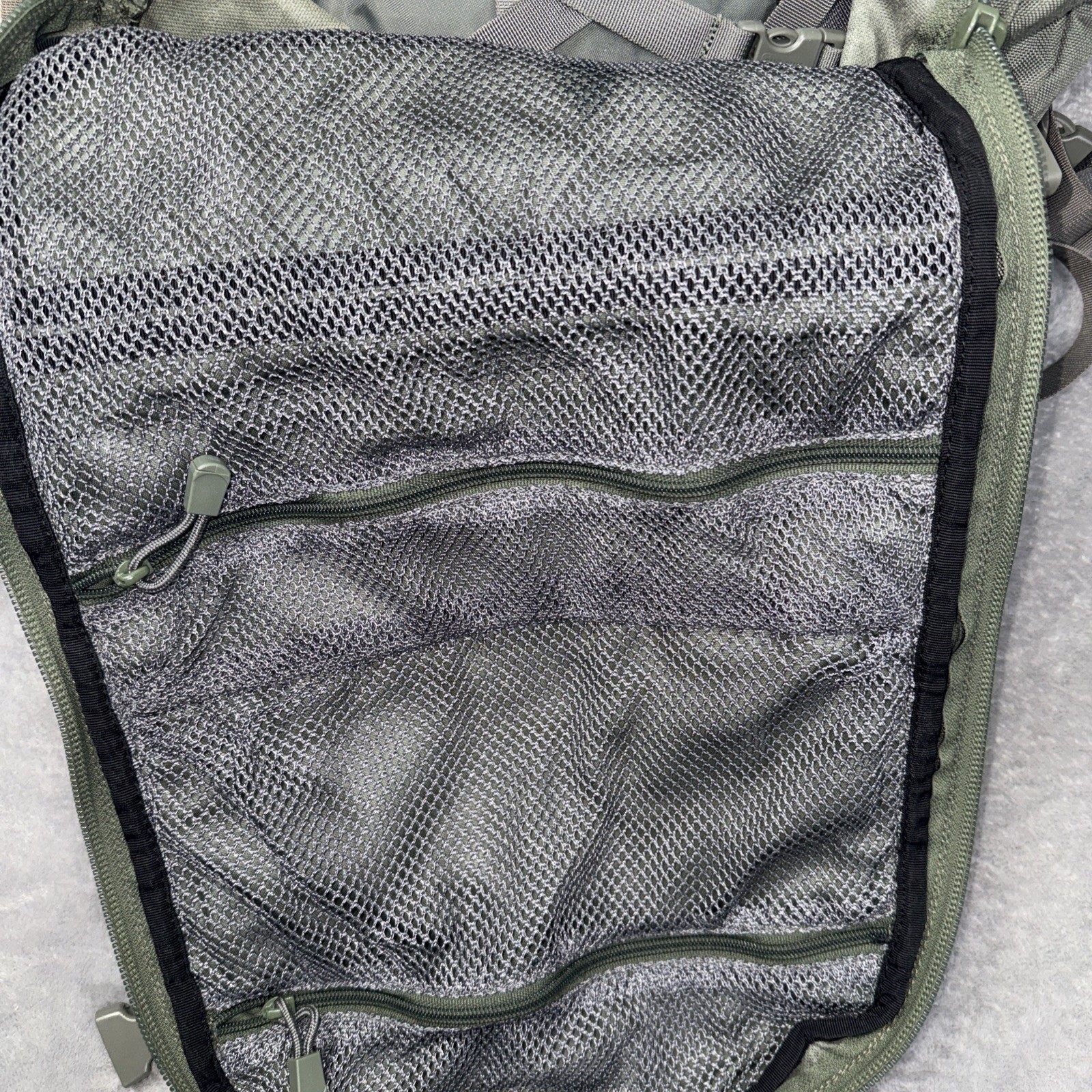 CAMELBAK Maximum Gear Tri Zip Backpack Cordura Great Green