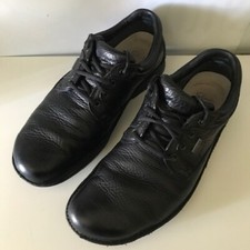 CLARKS soft embossed leather shoes size 43