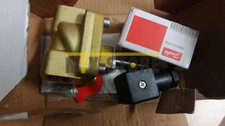 1pcs New DANFOSS 042U4074 Brand new ones