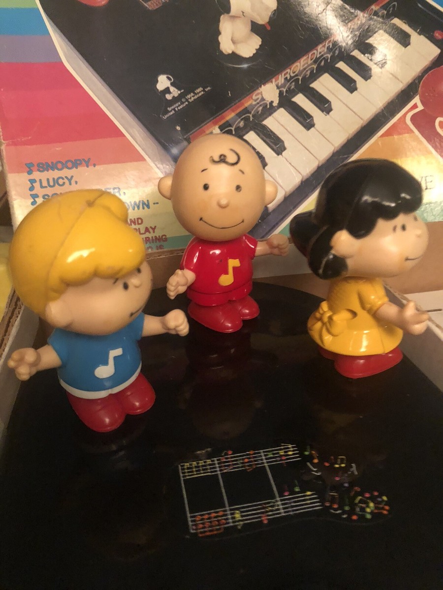 Snoopy Peanuts SCHROEDER PIANO Battery Op. 1985 Vtg Toy Lucy