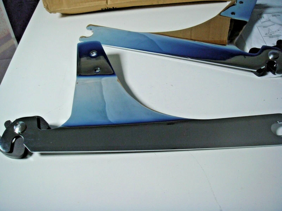 Placas laterales desmontables Harley FXDWG Sissy Bar Dyna 1993-2005 V-Twin 50-0237 X8 Foto 2 de 4