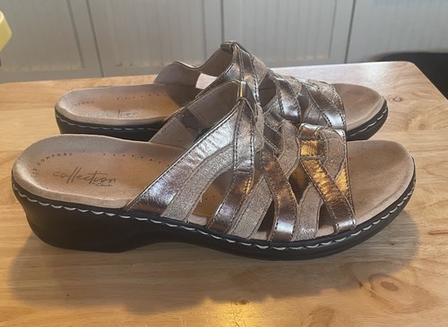 Clarks Womens Size 10 Gold Metallic Sandals Slides Heels Comfort Lightweight - Picture 4 of 7