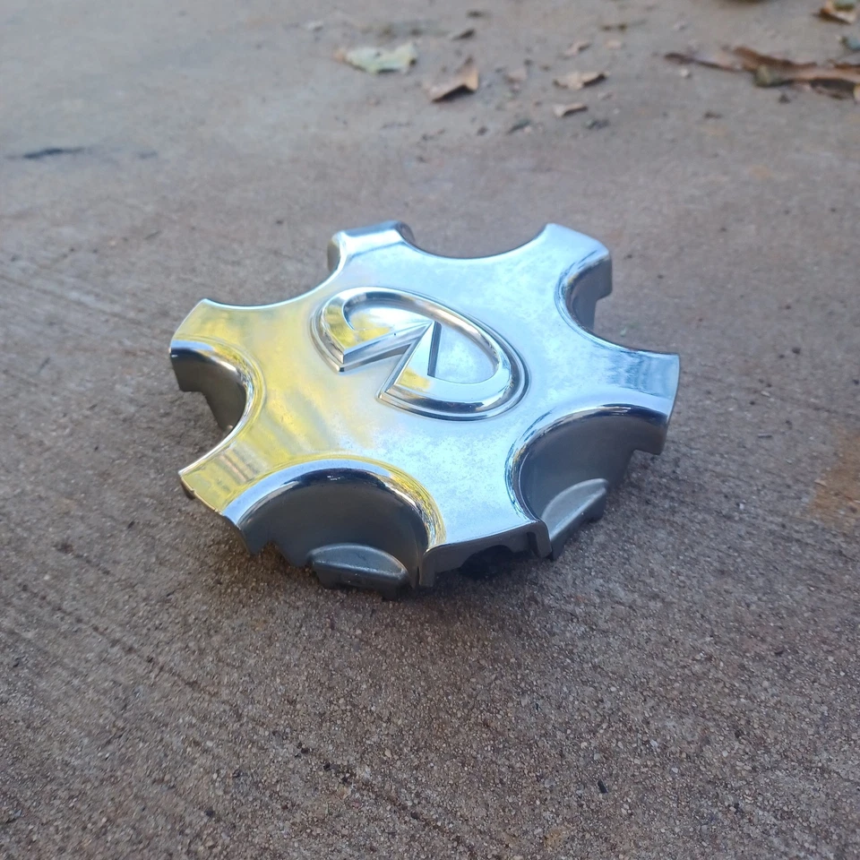 英菲尼迪 QX4 中心盖, 铬, 2001 - 2003 部件编号 40342-5W560 — 第 2/3 张图片