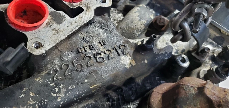 Cadillac Brougham 1988 1989 motor OEM 5,0 L 8 cilindros Foto 3 de 4