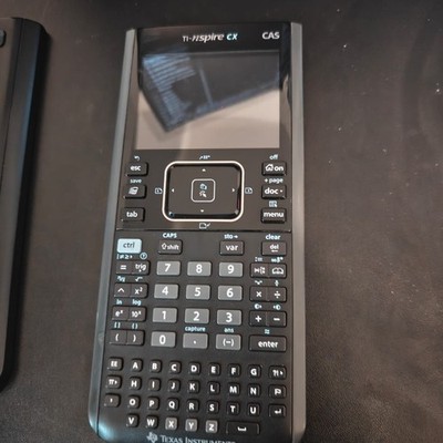 TI-Nspire CX CAS Texas Instruments Grafikrechner Taschenrechner + Ladekabel Hüll