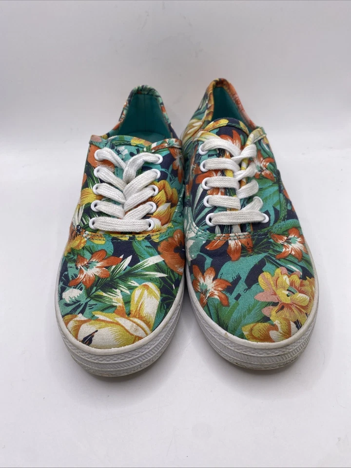 Mossimo Zapatos Mujer Talla 6 Parte Superior Baja Con Cordones Tenis Tenis Tenis Hawaiano (JT-292) Foto 2 de 4