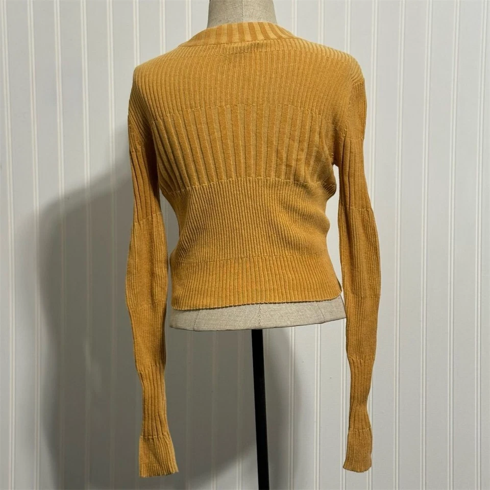 Suéter American Eagle S Recortado Cuello Simulado Tejido Acanalado 100% Algodón Amarillo Mostaza Foto 2 de 4