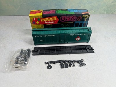 USED Roundhouse HO Scale 50' Box Car Railway Express REX KIT Read Description