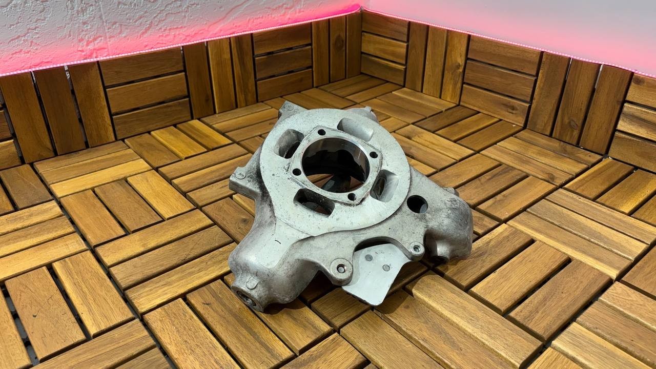 Ferrari F430 2006 Right Front Knuckle 179330