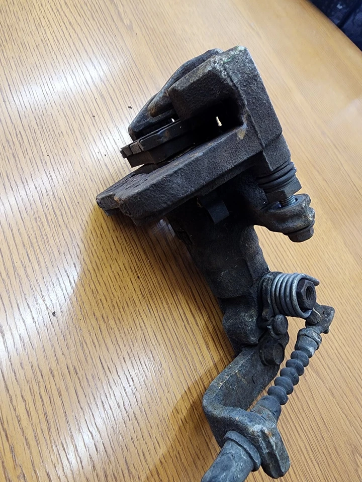 04-08 Acura TSX Driver Rear Left Brake Caliper Assembly OEM 43019-SDA-A00 - Image 3 of 4