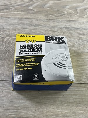 First Alert FG250B Dual Ionization Smoke Alarm with 9-volt Battery