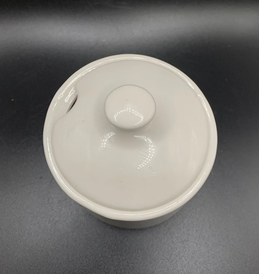 Contenedor tarro azucarero “solo para ti” rojo y blanco 3”x3” Foto 4 de 4