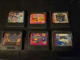 SEGA Game Gear System Bundle - Console / 6 Games / Rechargeable Battery Grips