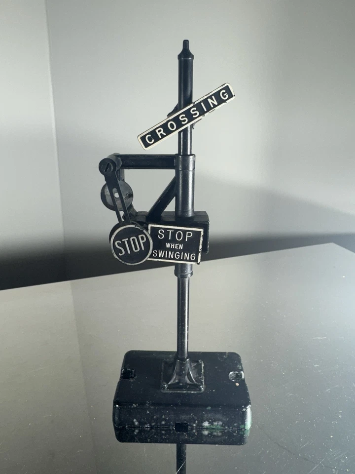 LIONEL TRAINS  OPERATING BANJO SIGNAL No. 140 WITH BOX - Image 2 of 4